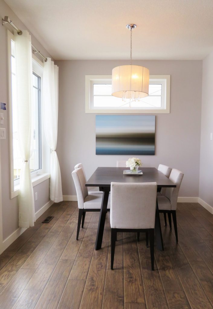 interior painting of dining room by painters in Ottawa PG PAINT & DESIGN